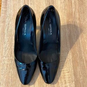 Via Spiga Black Patent Leather Pumps